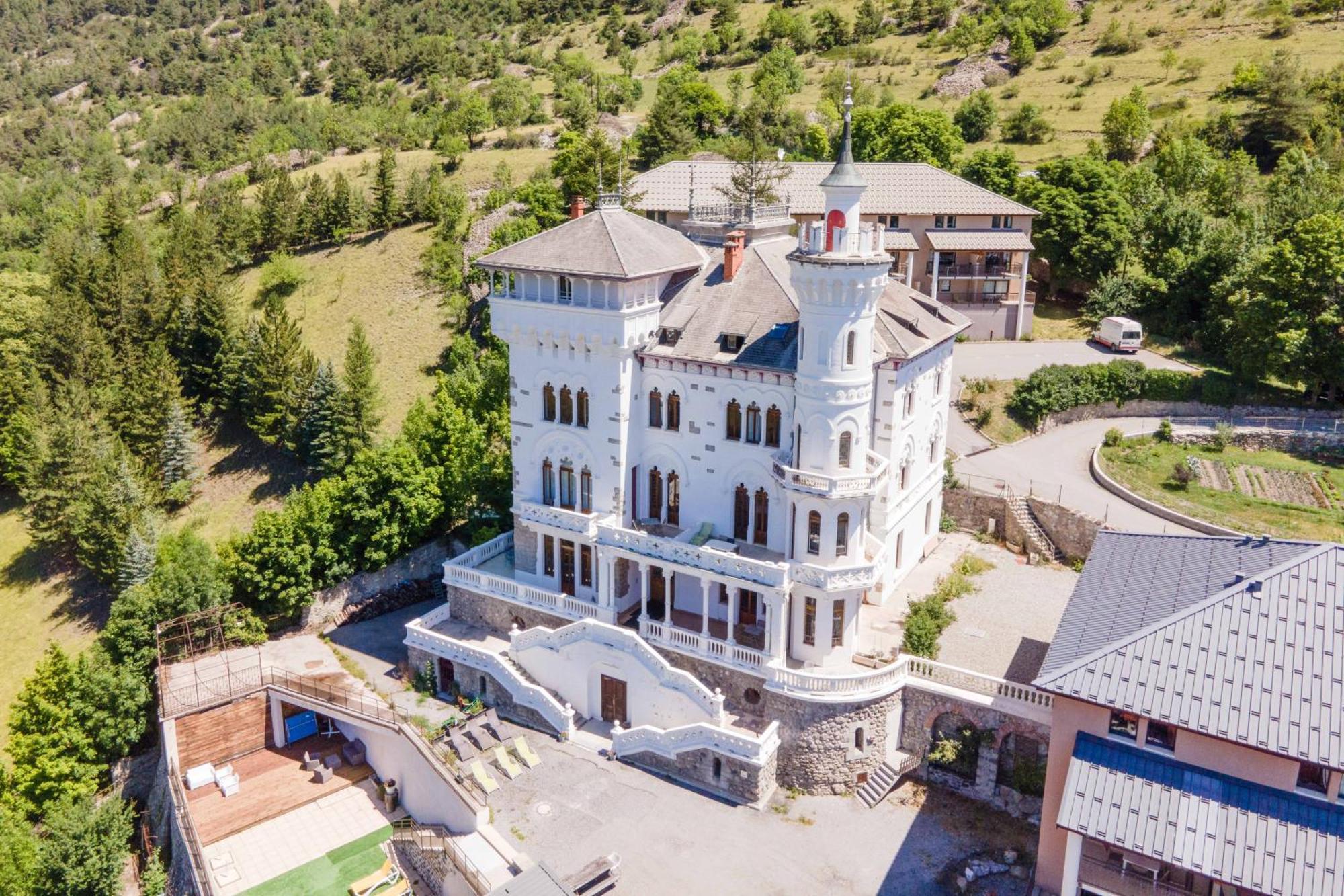 Residence Chateau Des Magnans By Nevesol Jausiers Exteriör bild