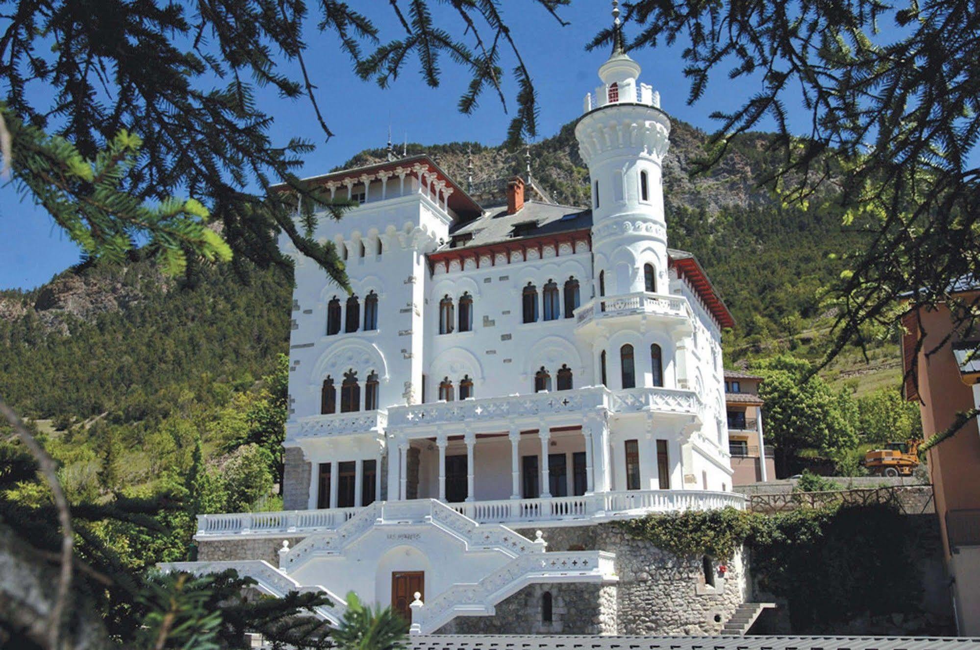 Residence Chateau Des Magnans By Nevesol Jausiers Exteriör bild